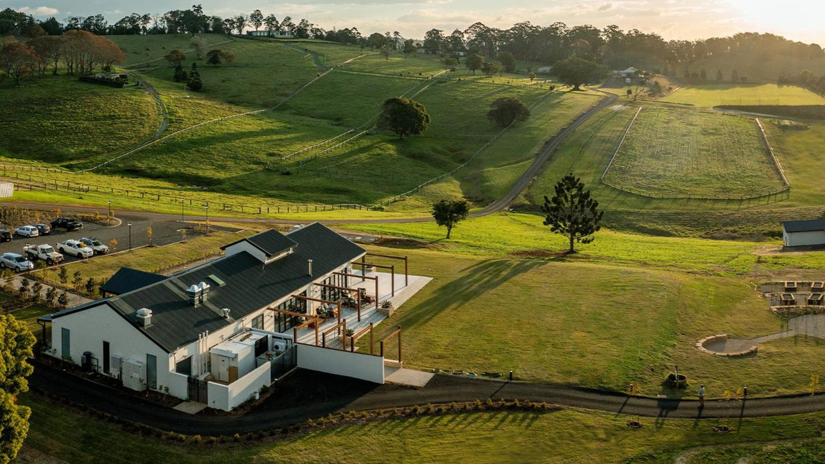 Hotel · Beechmont Estate, Beechmont