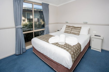 BIG4 Batemans Bay At Easts Riverside Holiday Park, North Batemans Bay, Australia