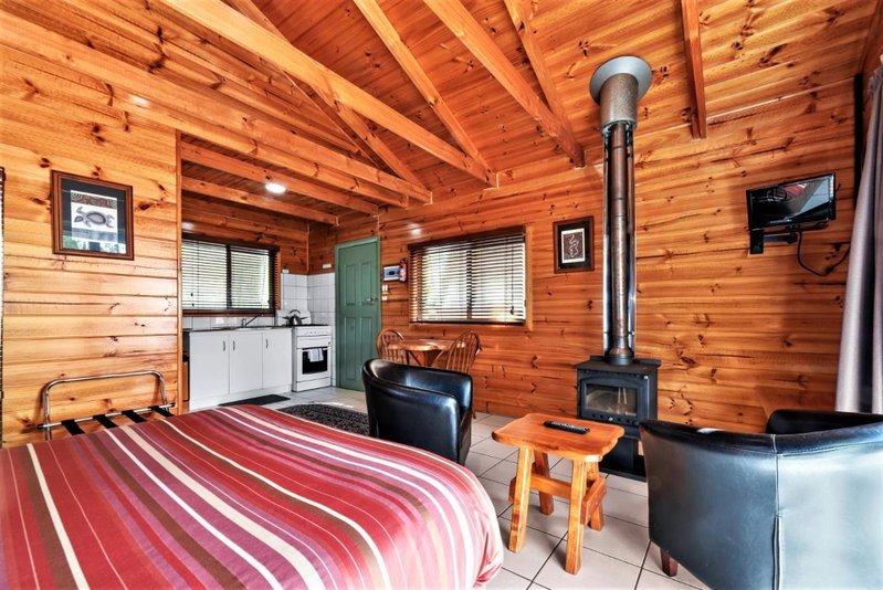 Lumera Eco Chalets, Saint Marys, Australia