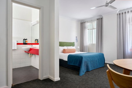 Baileys Parkside Motel by VetroBlu, Perth, Australia