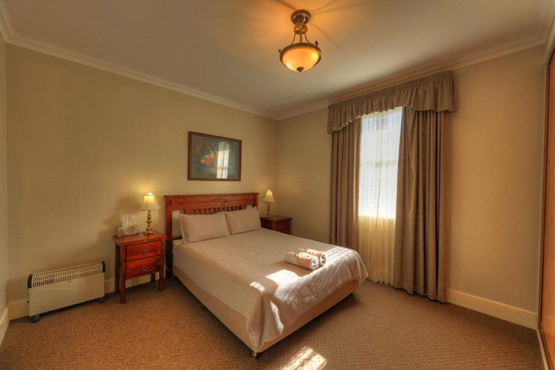 Grace's Spa Cottage, Smithton, Australia