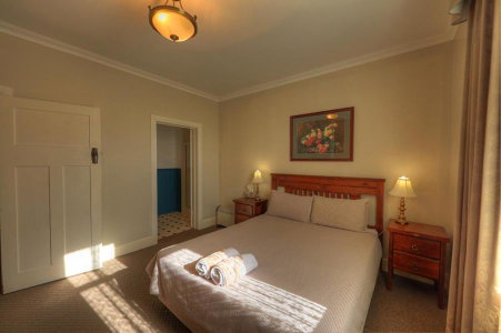 Grace's Spa Cottage, Smithton, Australia