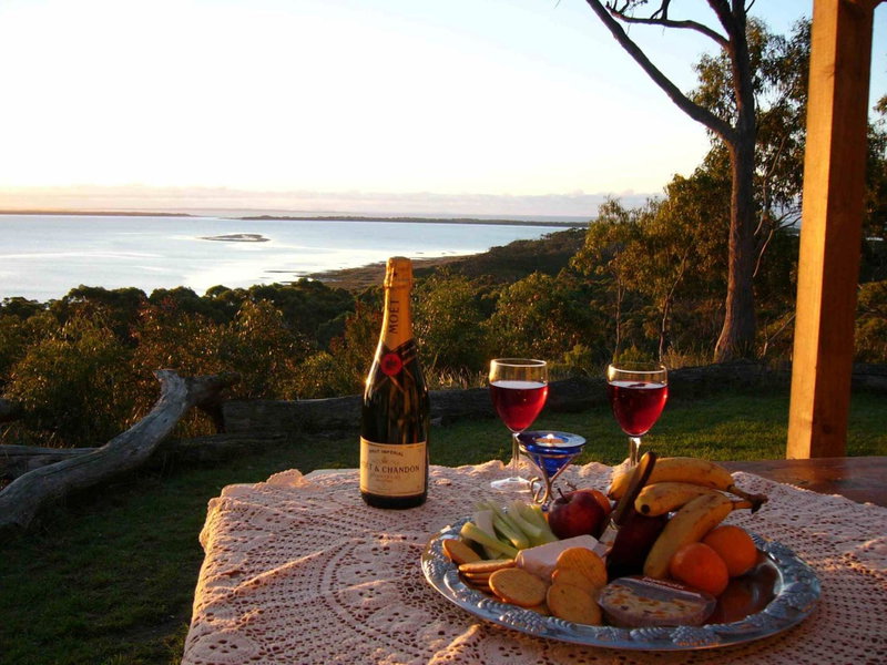 Island View Spa Cottage, Smithton, Australia