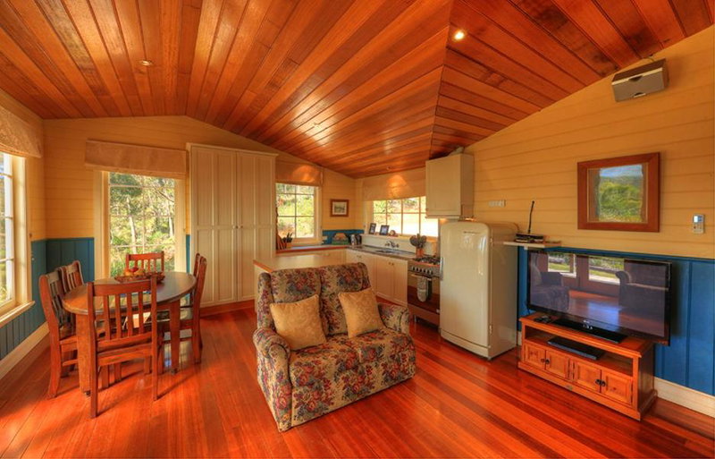 Island View Spa Cottage, Smithton, Australia