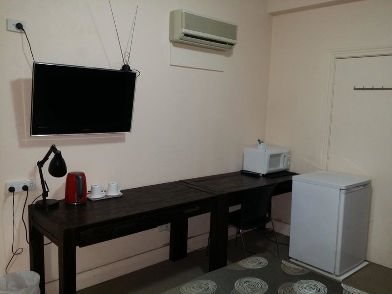 Hampton Court Apartments, Brisbane, Australia