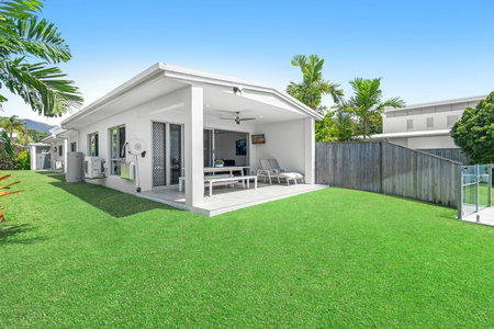 Blue Lagoon Villa B, Cairns, Australia