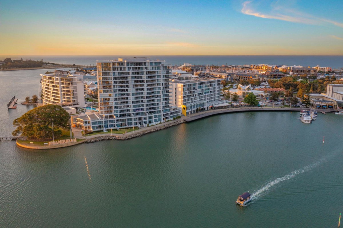 Bridgepoint 502, Australia