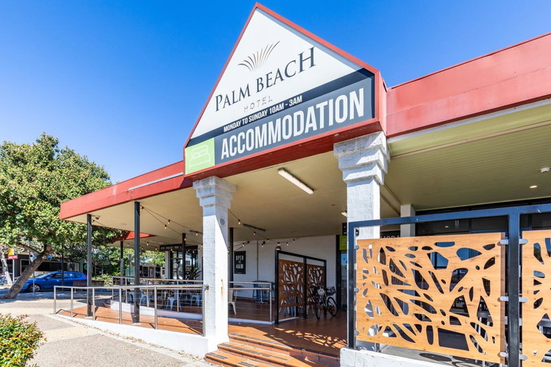 Palm Beach Hotel, Gold Coast, Australia