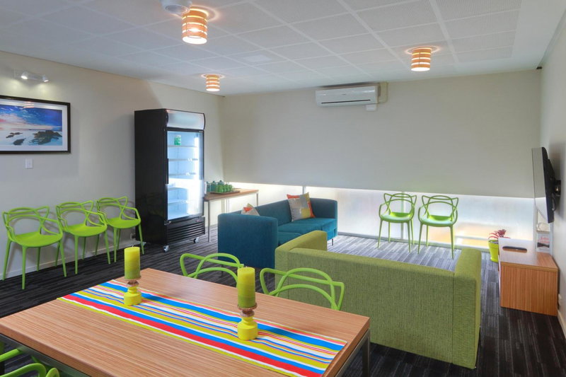 Palm Beach Hotel, Gold Coast, Australia
