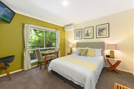 Azura Beach House B&B, Port Macquarie, Australia