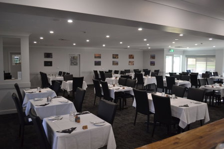 Bushmans Motor Inn, Marrangaroo, Australia