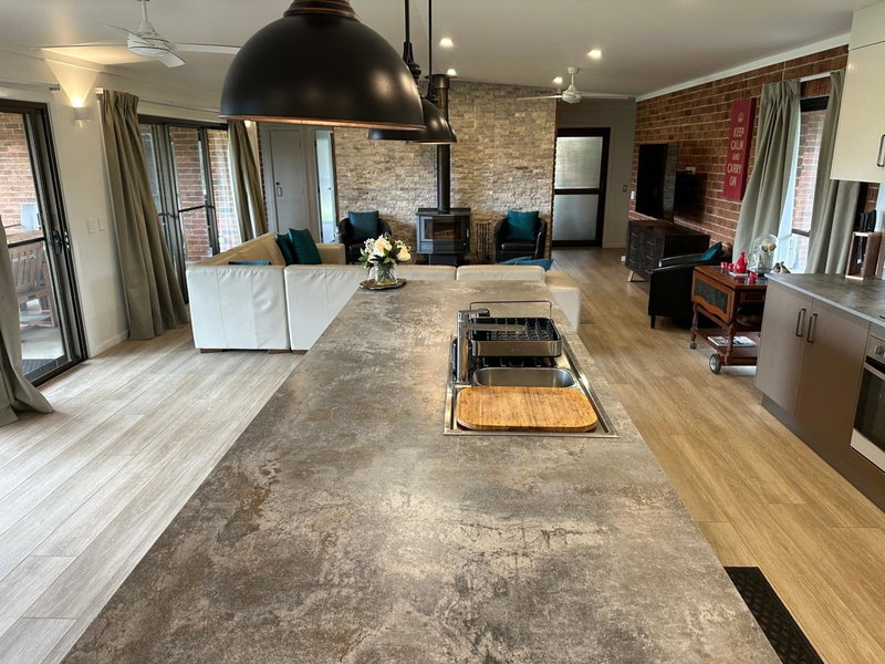 Woolshed Hill Estate, Pokolbin, Australia