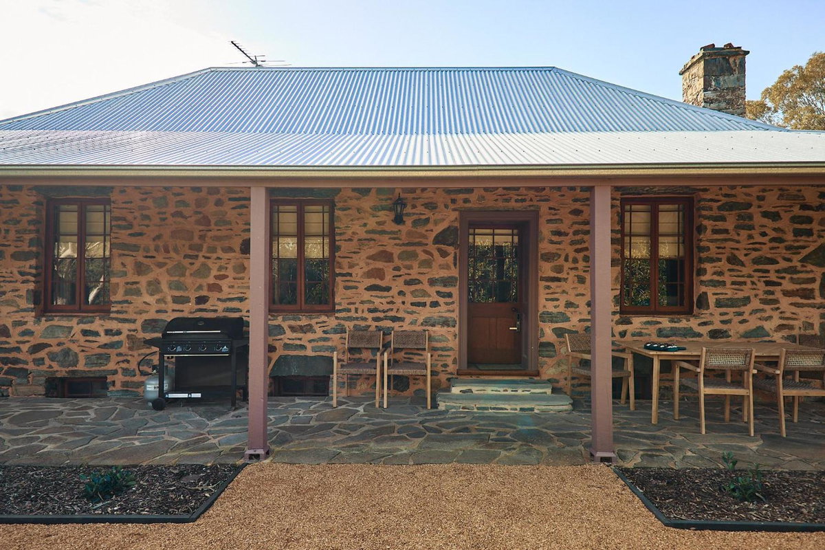 Hotel · Jacobs Estate Cottage, Rowland Flat
