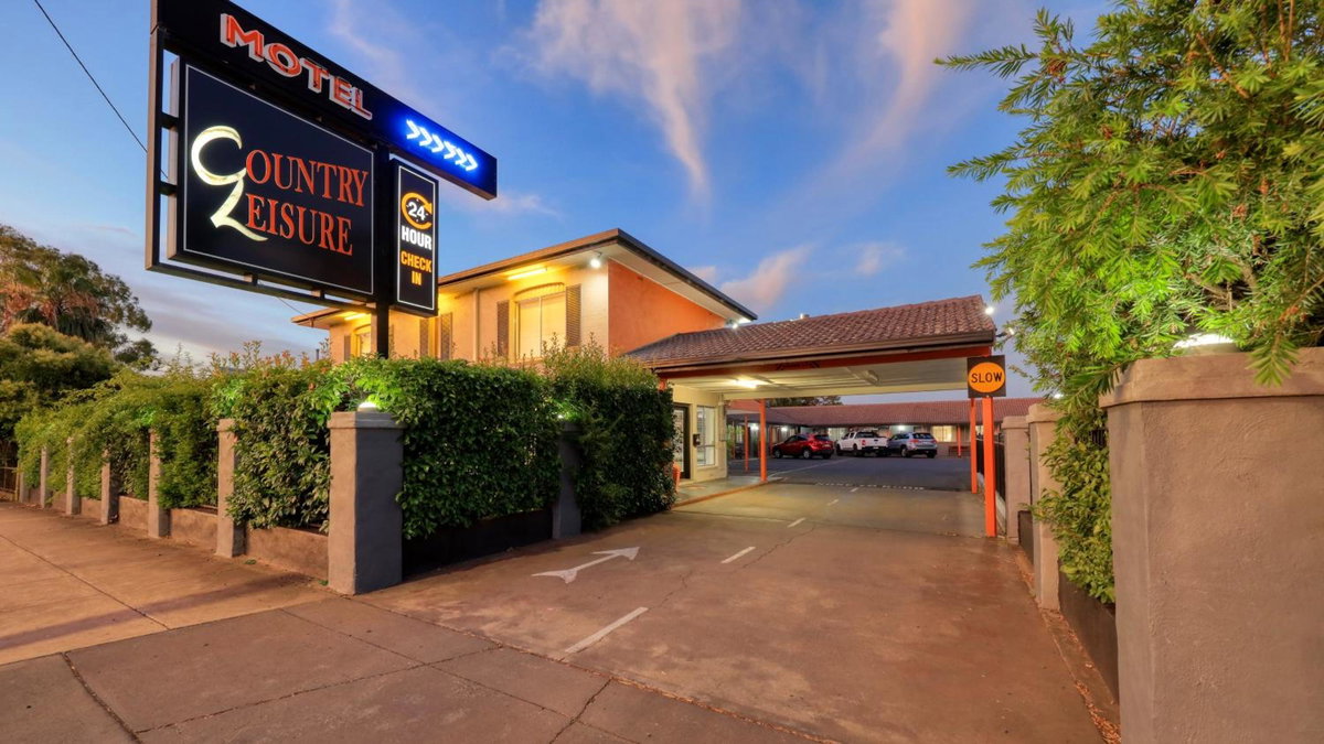 Country Leisure Motor Inn, Australia