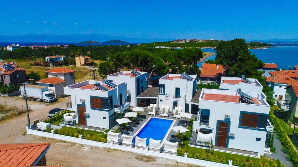 Cunda Garden, Turkey