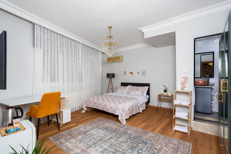 8 Rooms House, Balcova, Turkey