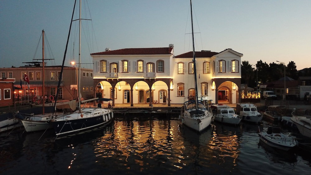 Gumruk Otel Urla, Turquía