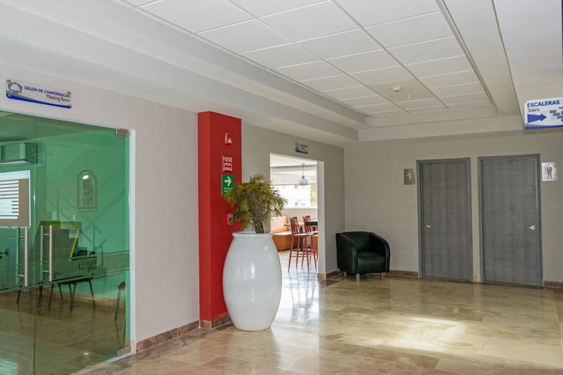 Hotel 5 Inn Plus, León, Mexico