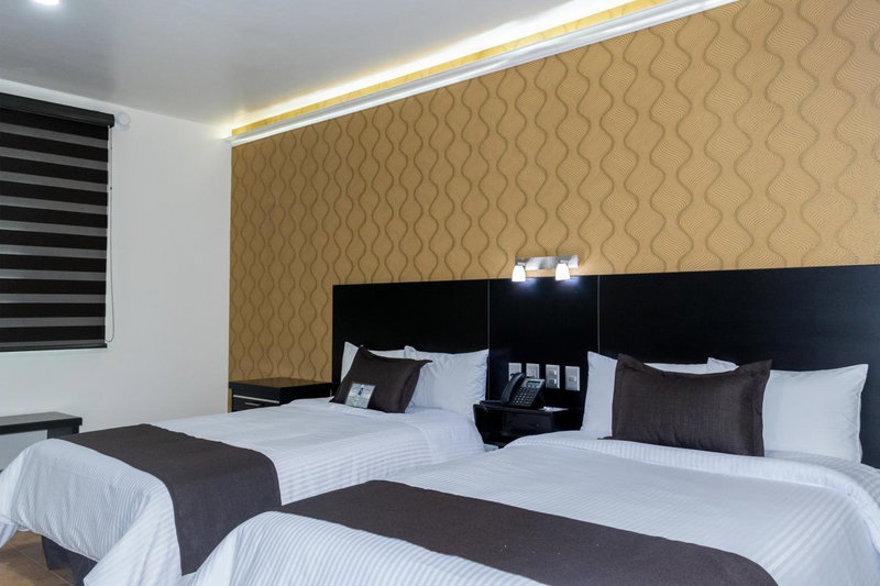 Hotel 5 Inn Plus, León, Mexico