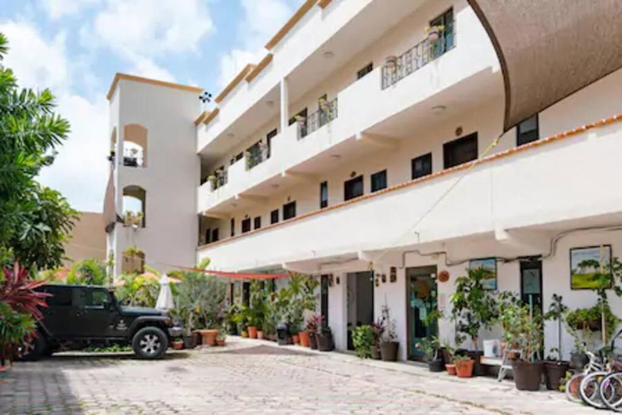 Suites Fenicia, Playa del Carmen, Mexico