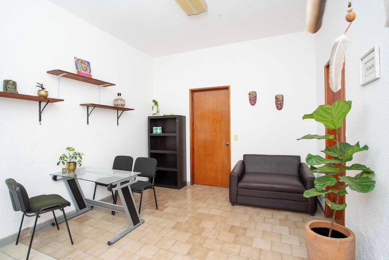 La Paz & Love Hostel, Guadalajara, Mexico