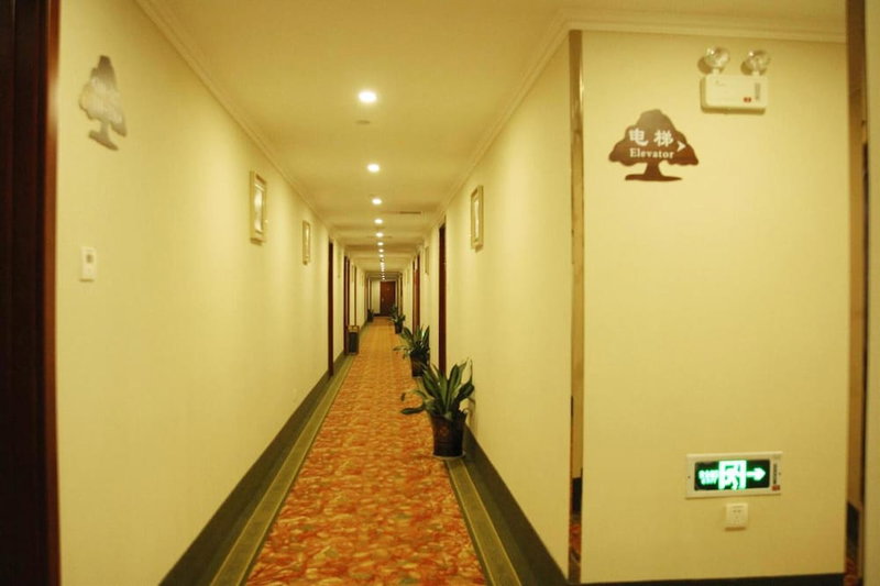 GreenTree Inn Taizhou Tiantai Bus Station Express Hotel, Taizhou, China