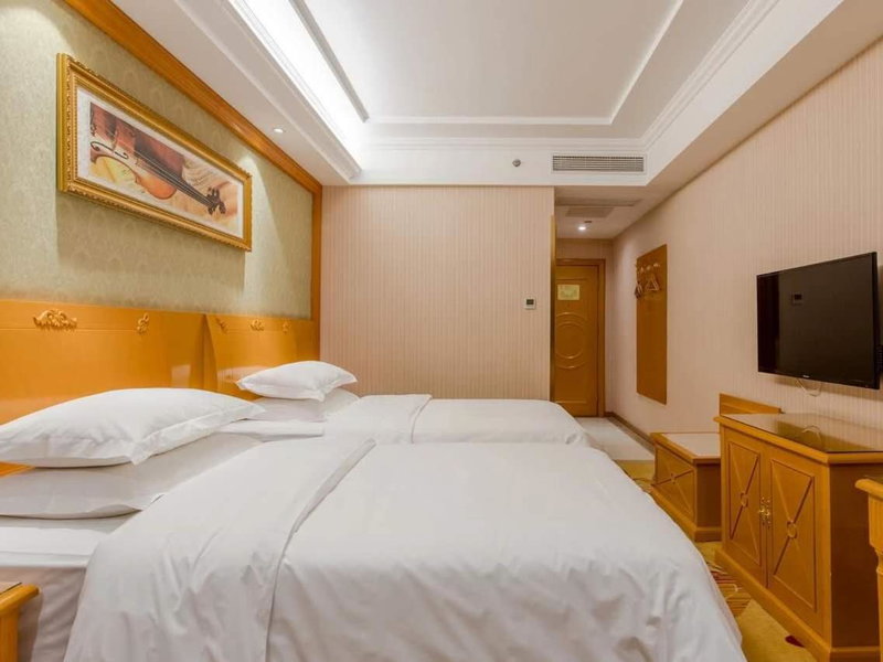 Vienna Hotel Hefei East Changjiang Road, Hefei, China