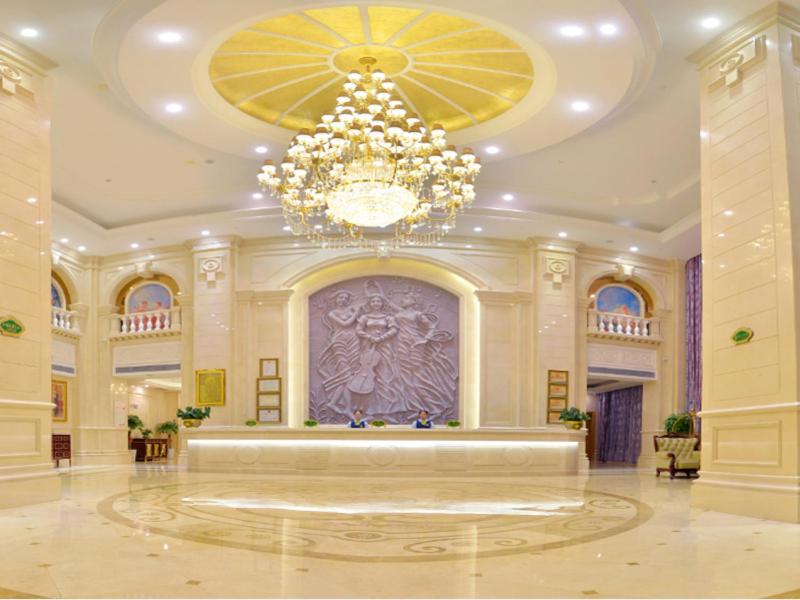 Vienna International Hotel Meizhou Dingzi Bridge, China