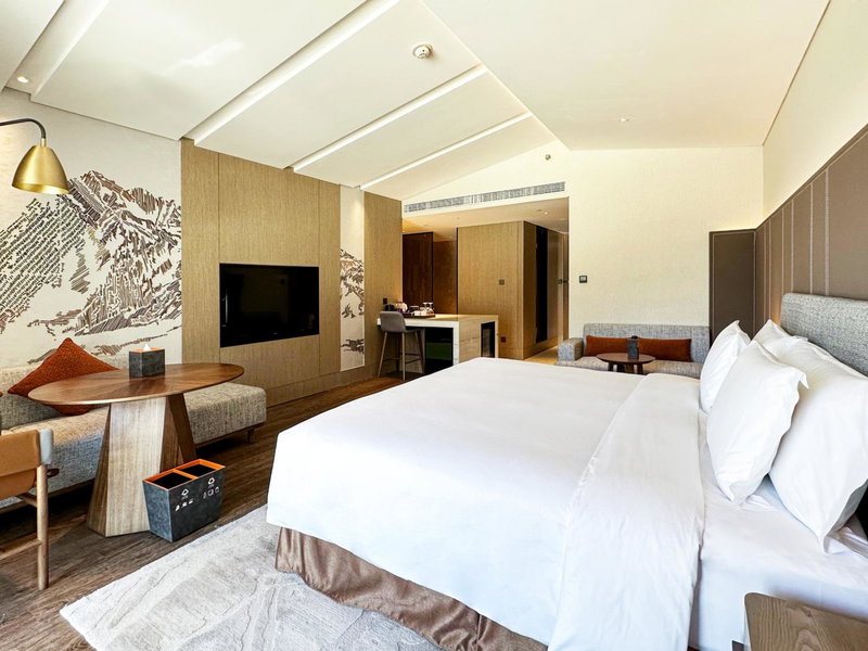 Crowne Plaza Chongli Resort by IHG, Zhangjiakou, China