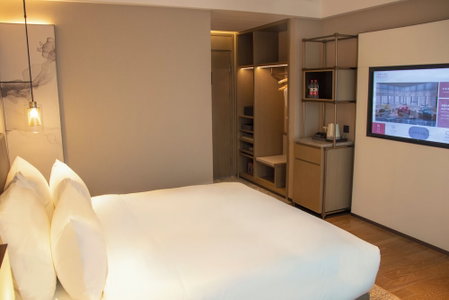 LN Dongfang Hotel Pazhou, Guangzhou, China