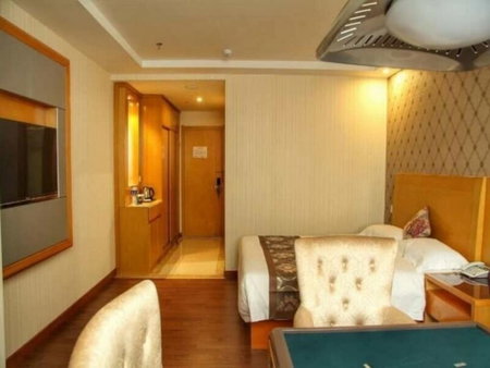 GreenTree Inn Zhuhai Light Rail Pearl Station Express Hotel, Zhuhai, China