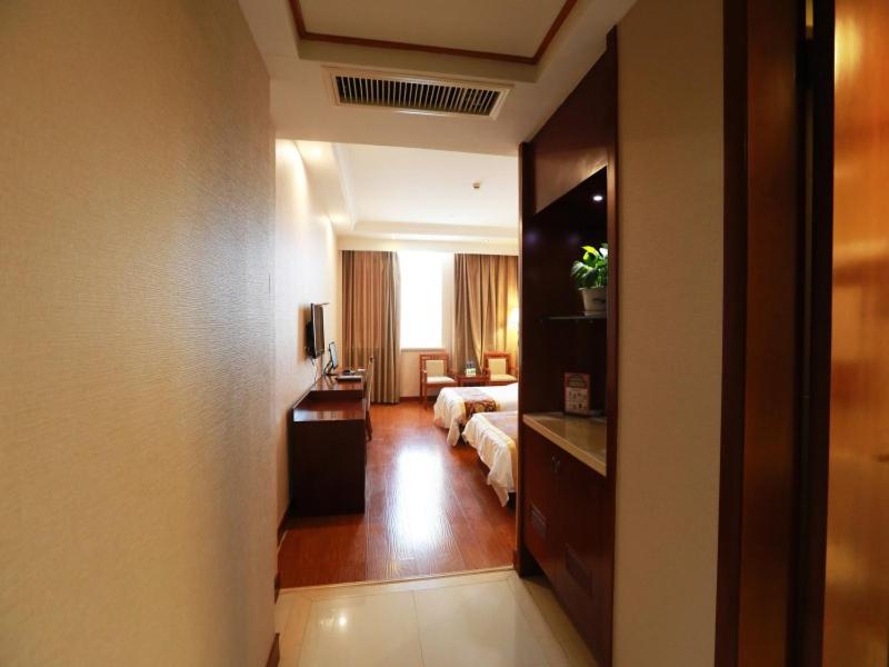 GreenTree Inn Zhejiang Zhoushan Xincheng Business Hotel, Zhoushan, China