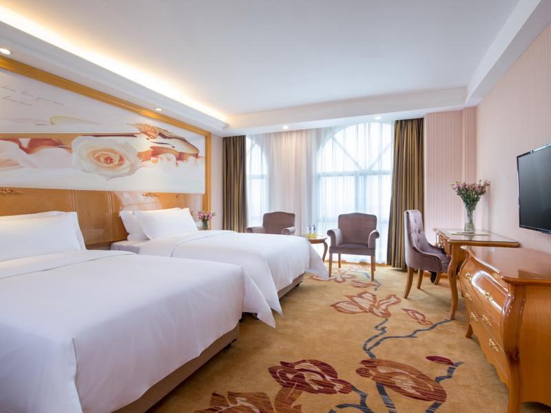 Vienna Classic Hotel Shenzhen Bantian Wuhe Avenue, Shenzhen, China