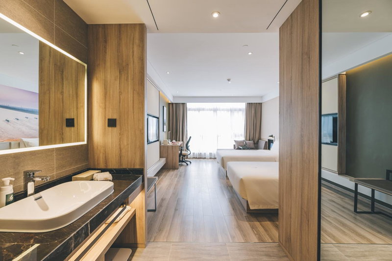 Atour Hotel Haining Leather City South Gate, Haining, China