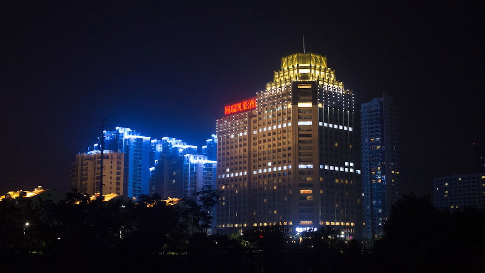 Hotel · Enrichee Gloria Plaza Hotel Qingdao, Qingdao