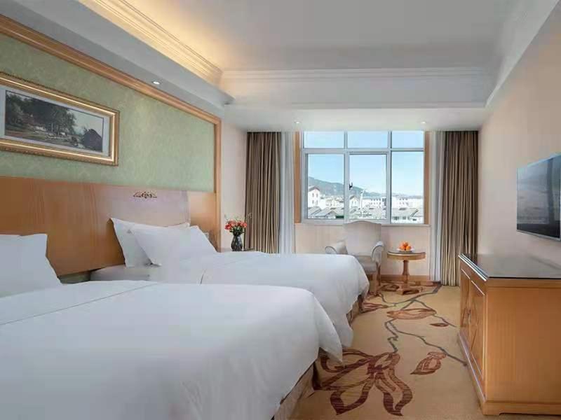 Vienna International Hotel Lijiang Yuxue Avenue, Lijiang, China
