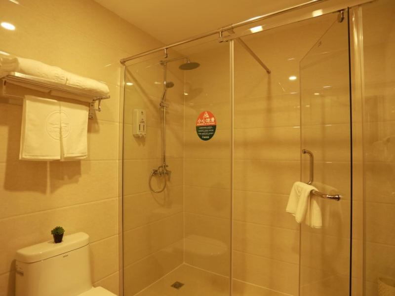 GreenTree Inn ShanDong YanTai FuShan District YongDa Street Express Hotel, Yantai, 中国