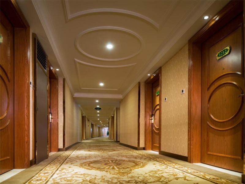 Vienna International Hotel Shenzhen Longgang Lilang, Longgang, China
