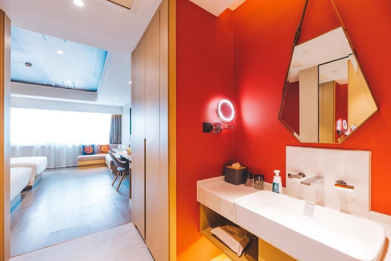 Atwell Suites Shanghai Wuning by IHG, Shanghai, China