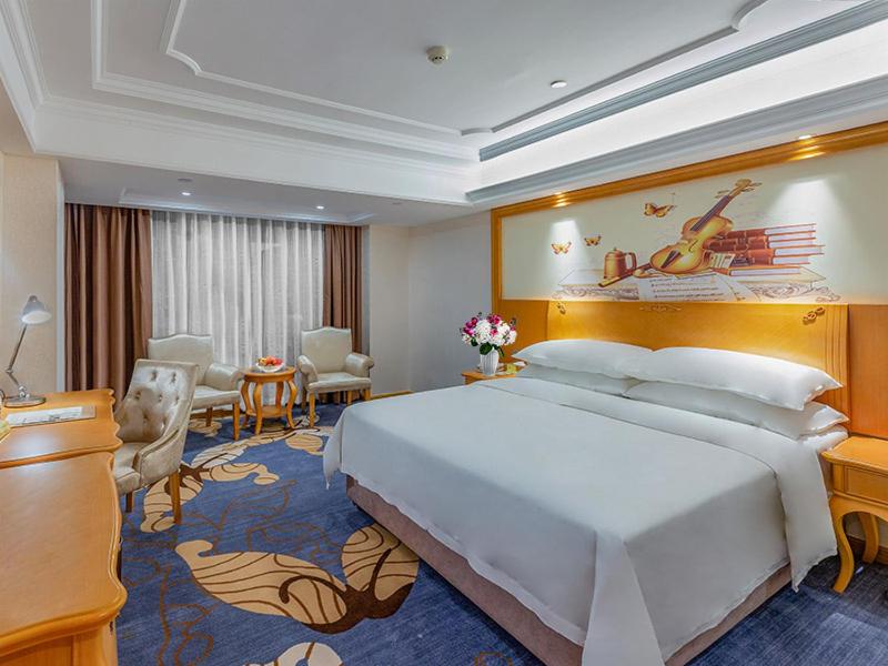 Vienna Hotel (Mulian West Road Shop, Changsha), Changsha, China