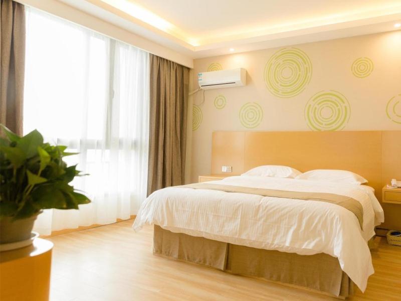 GreenTree Inn Jiangyin Bus Station Meiyuan Street Express Hotel, Wuxi, China
