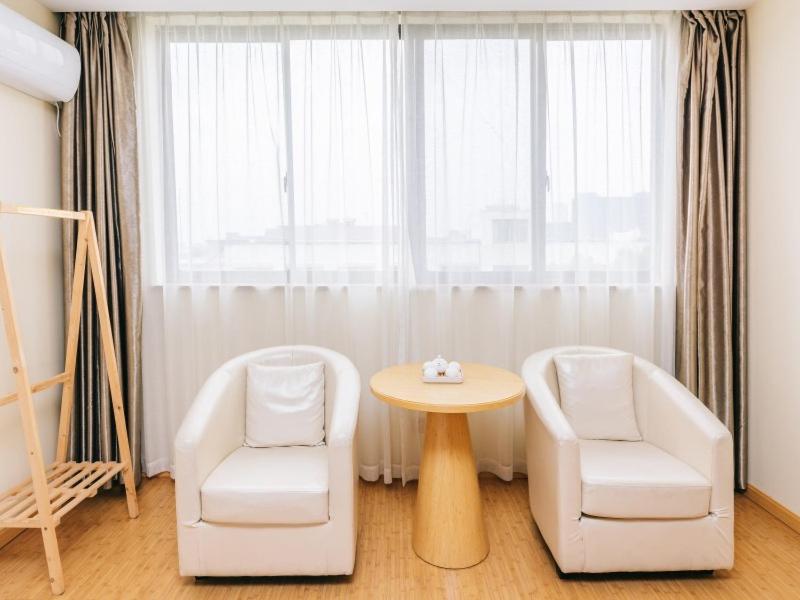 GreenTree Inn Jiangyin Bus Station Meiyuan Street Express Hotel, Wuxi, China