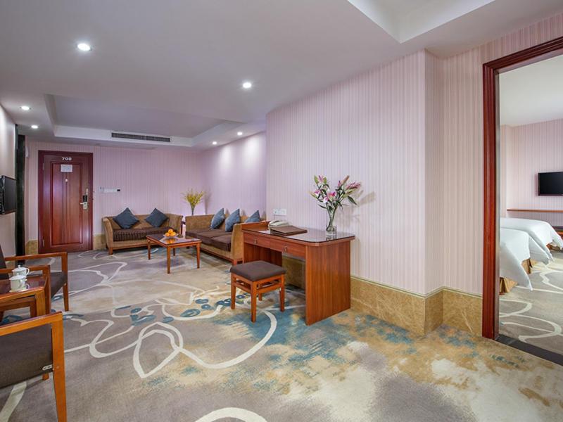 Vienna Hotel Guangdong Shanwei Feicui Bay, Shanwei, China