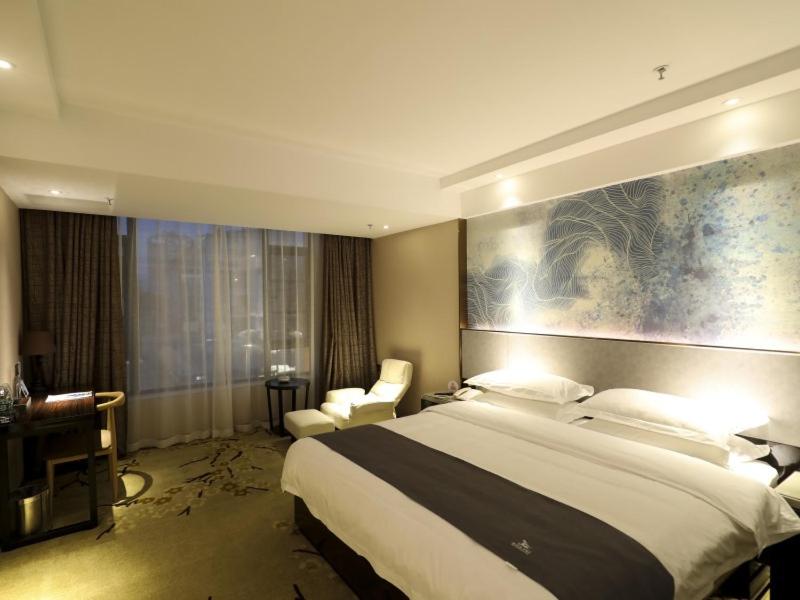 GreenTree Eastern Jingde Town Railway Station Hotel, Jingdezhen, China