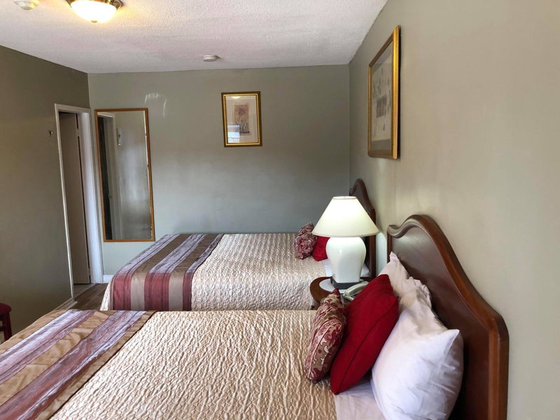 Niagara Inn & Suites, Niagara Falls, Canada