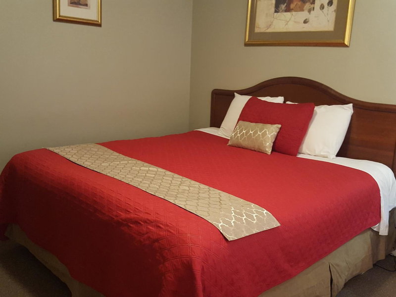 Niagara Inn & Suites, Niagara Falls, Canada