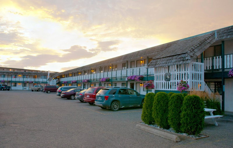 Grama's Inn, Prince George, Canada