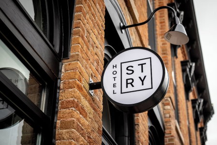 Hotel STRY, Amherstburg, Canada