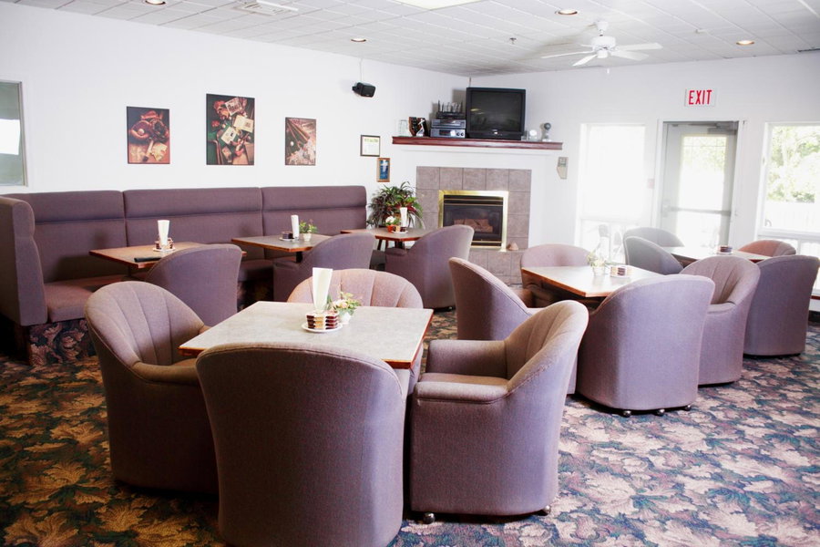 Country Club Inn, Lacombe, Canada