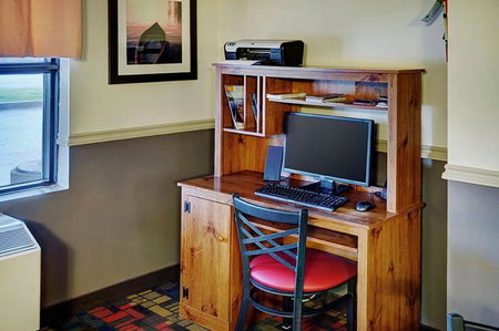 Thompson's Best Value Inn & Suites, Thompson, Canada